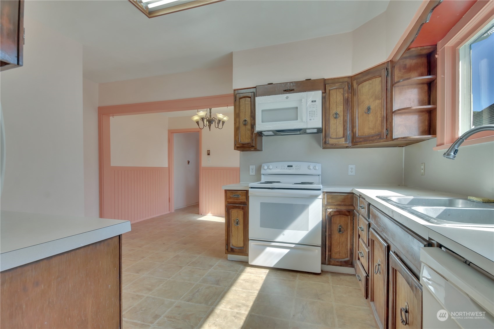 339 Eklund Avenue Property Photo 7