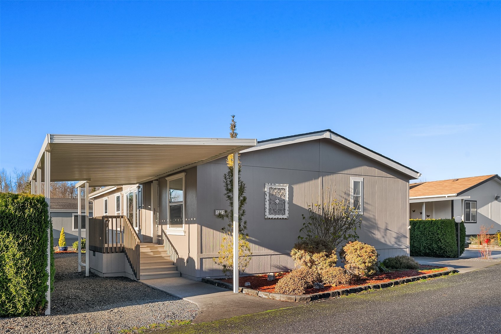 14727 43rd Avenue 39 Property Photo