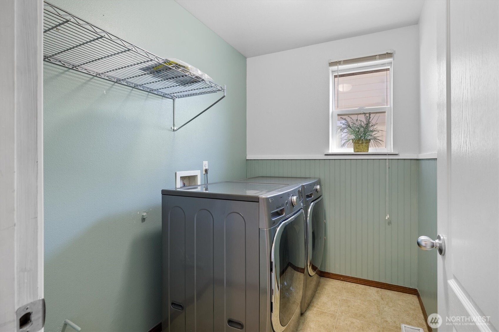 302 Phoenix Avenue Property Photo 30