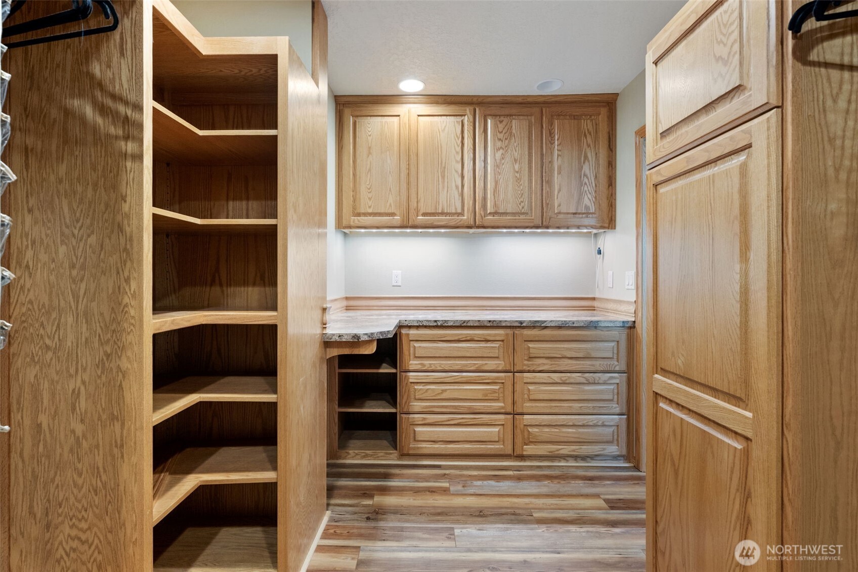 3646 Cedar Brook Drive Property Photo 17