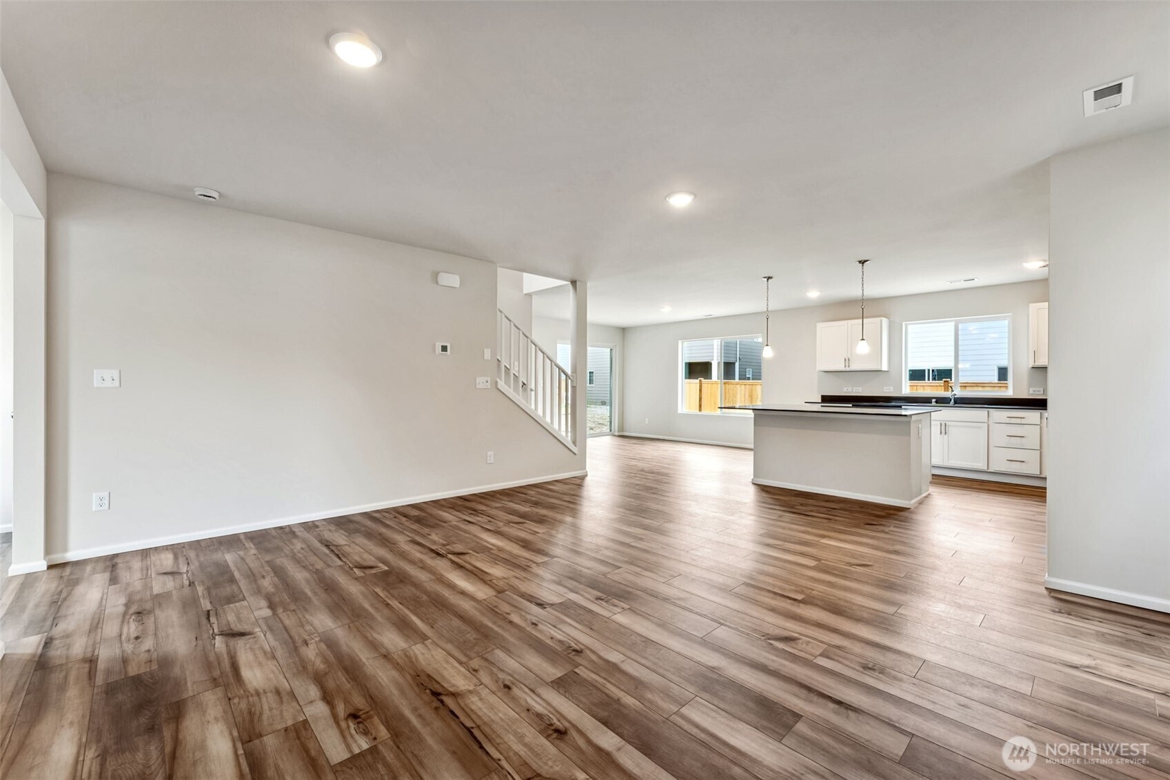 286 Wind River Court Property Photo 8