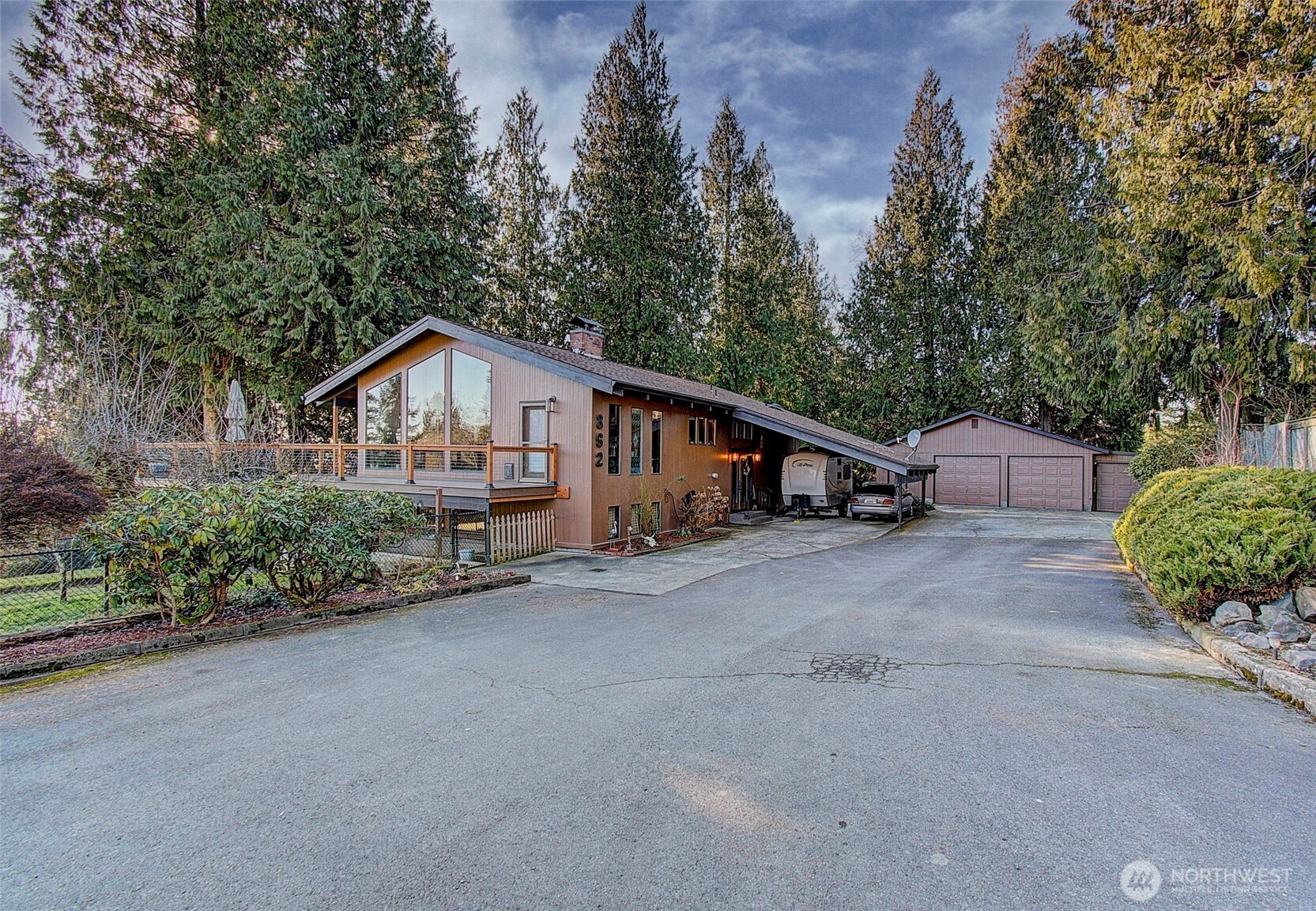 862 Lone Oak Road Property Photo