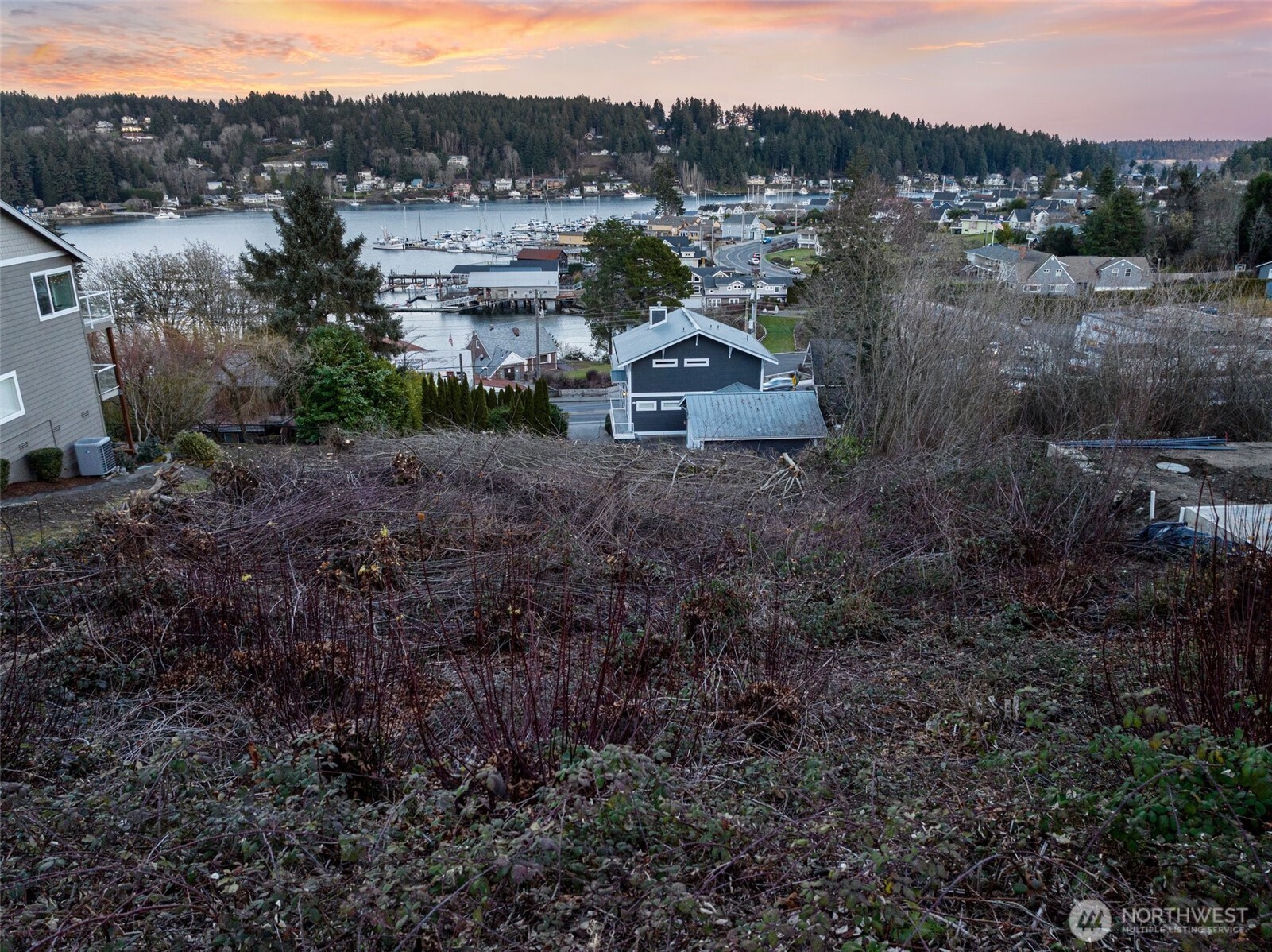 8309 Bayridge Avenue Property Photo 6