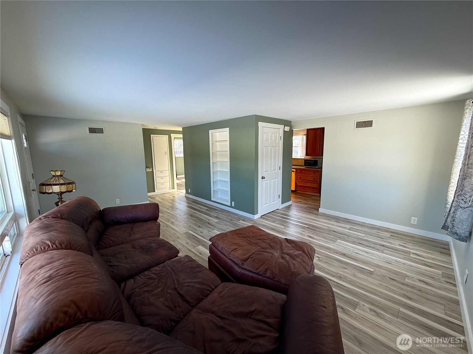 1246 Francis Avenue Property Photo 2