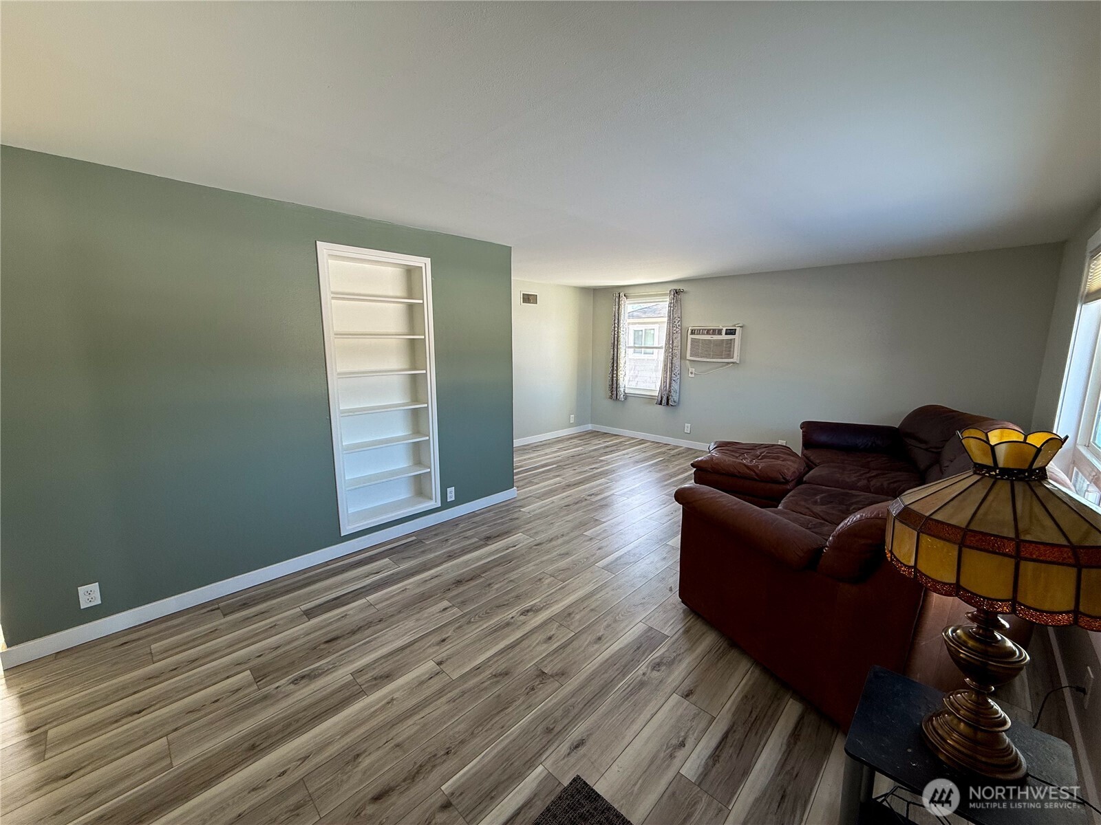 1246 Francis Avenue Property Photo 3