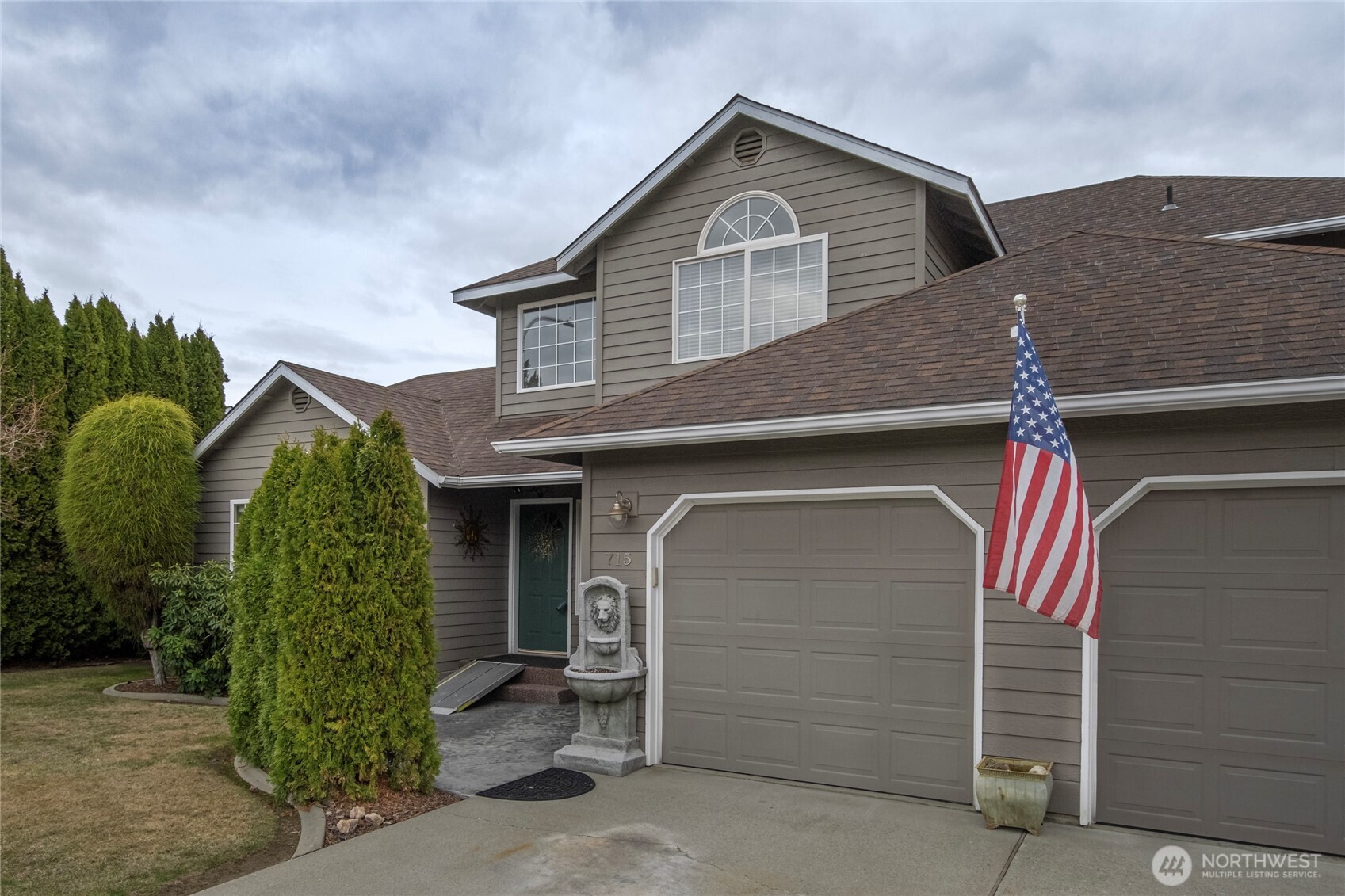 715 Kriewald Court Property Photo 2