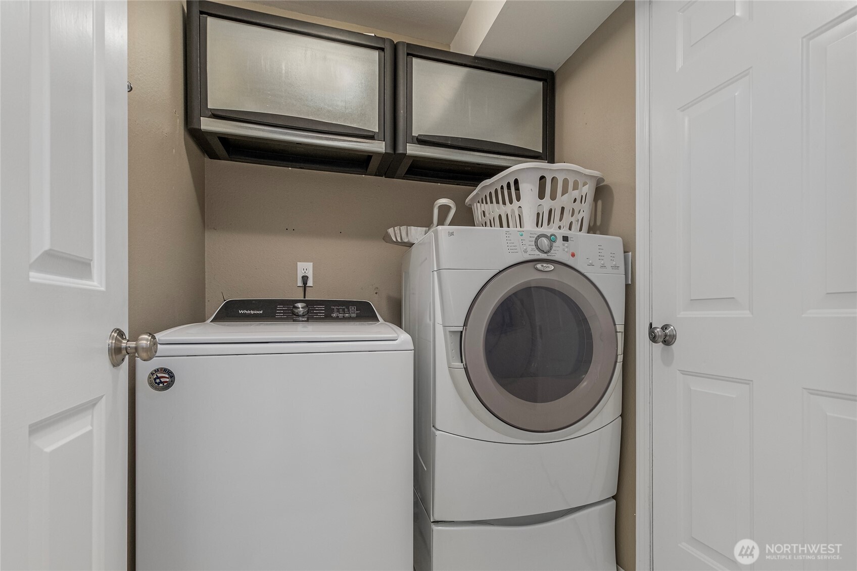 715 Kriewald Court Property Photo 16