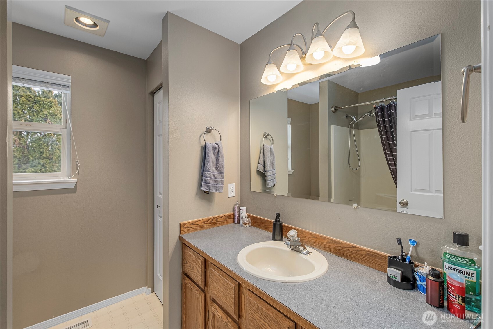 715 Kriewald Court Property Photo 23