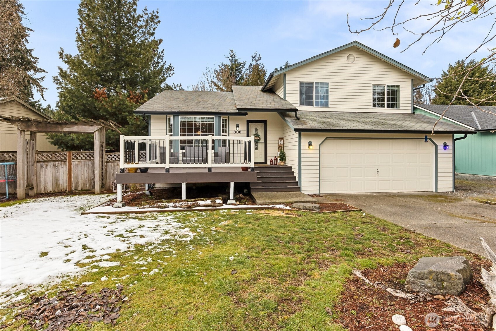306 Maple Drive Property Photo