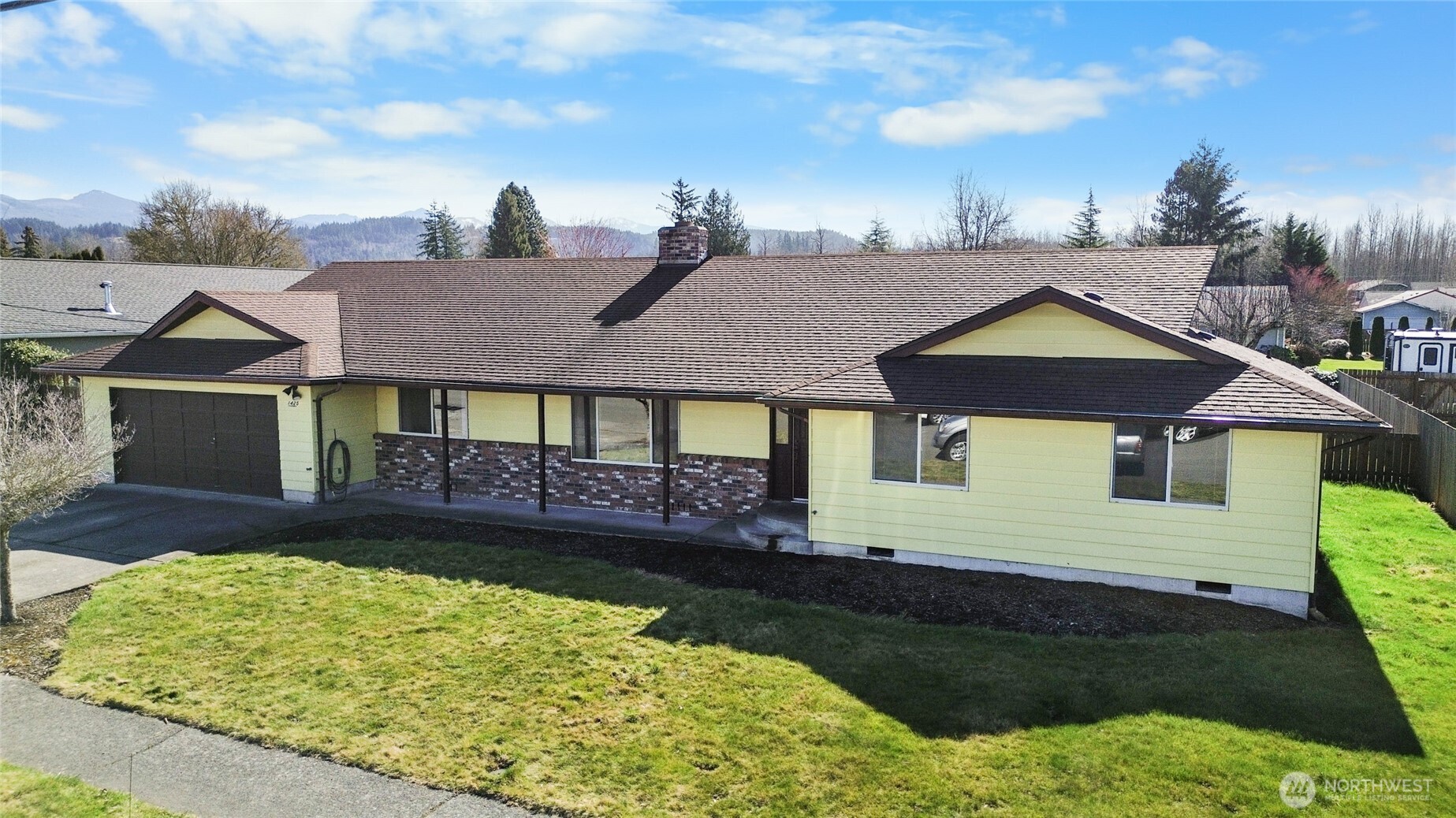 1425 Main Street Property Photo