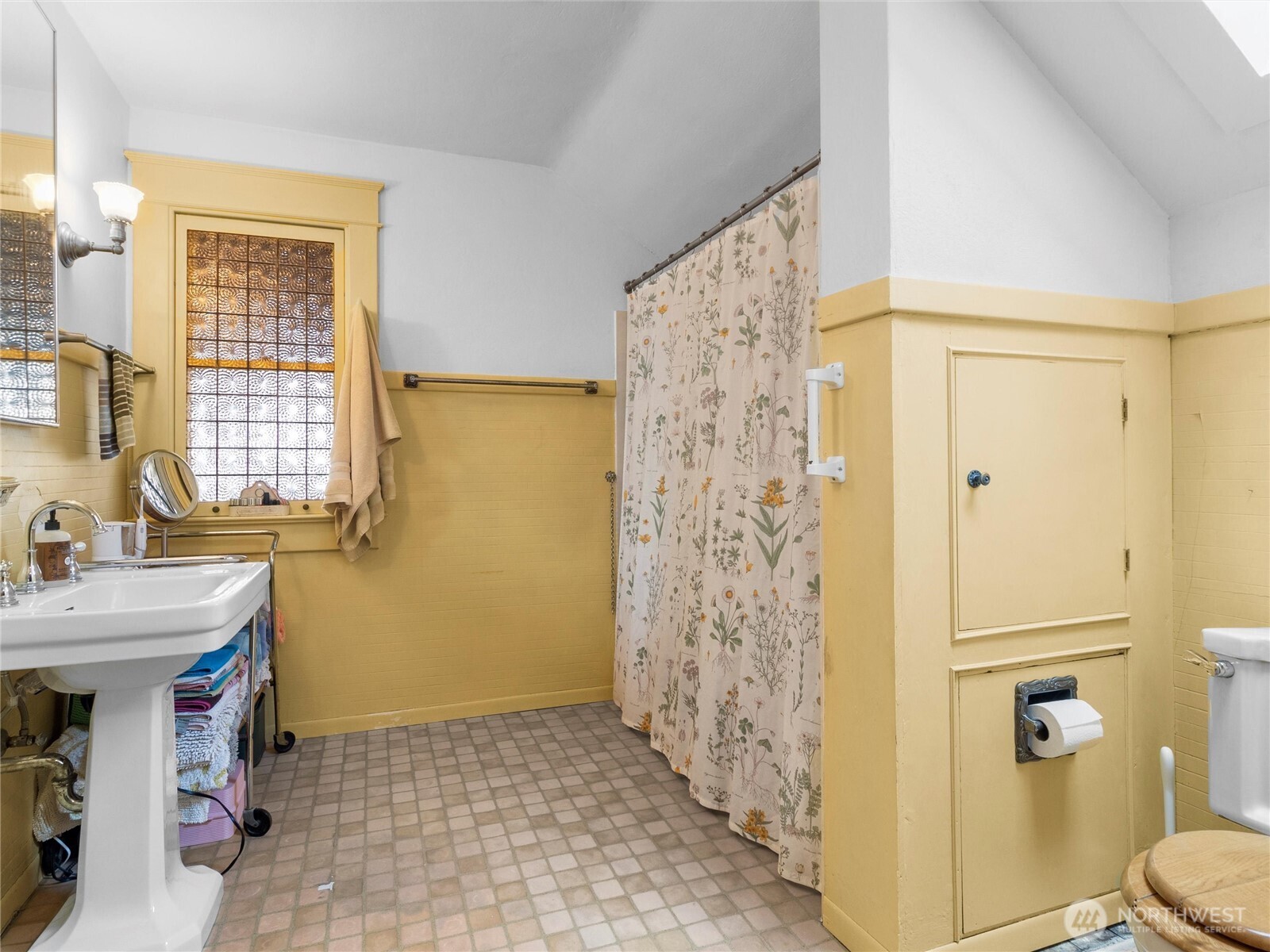 713 F Street Property Photo 31