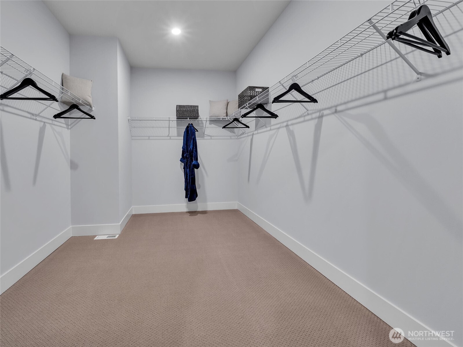 301 182nd Place Property Photo 9
