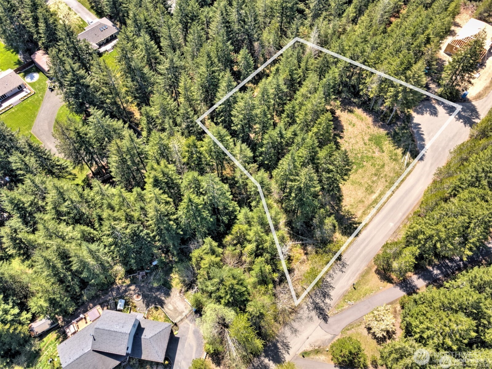 161 E Lexington Place Property Photo 1