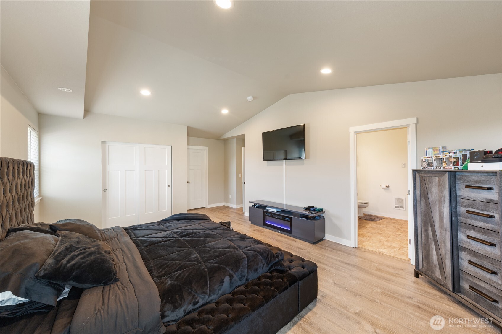 1478 W Gateway Heights Loop Property Photo 15