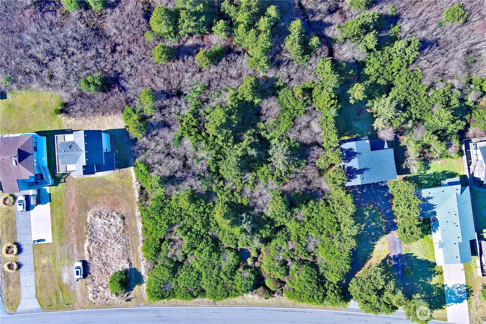 657 Ocean Shores Boulevard Property Photo 8