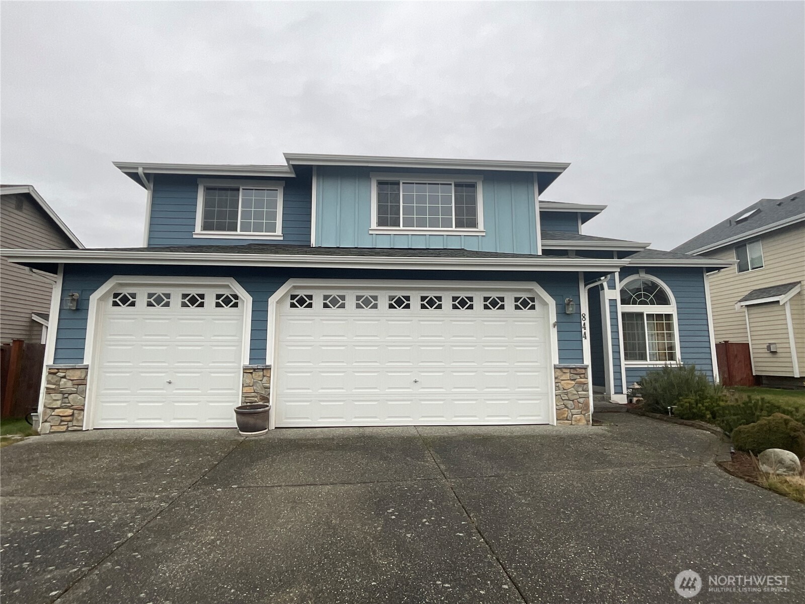 844 Nw Scenic Vista Property Photo 1