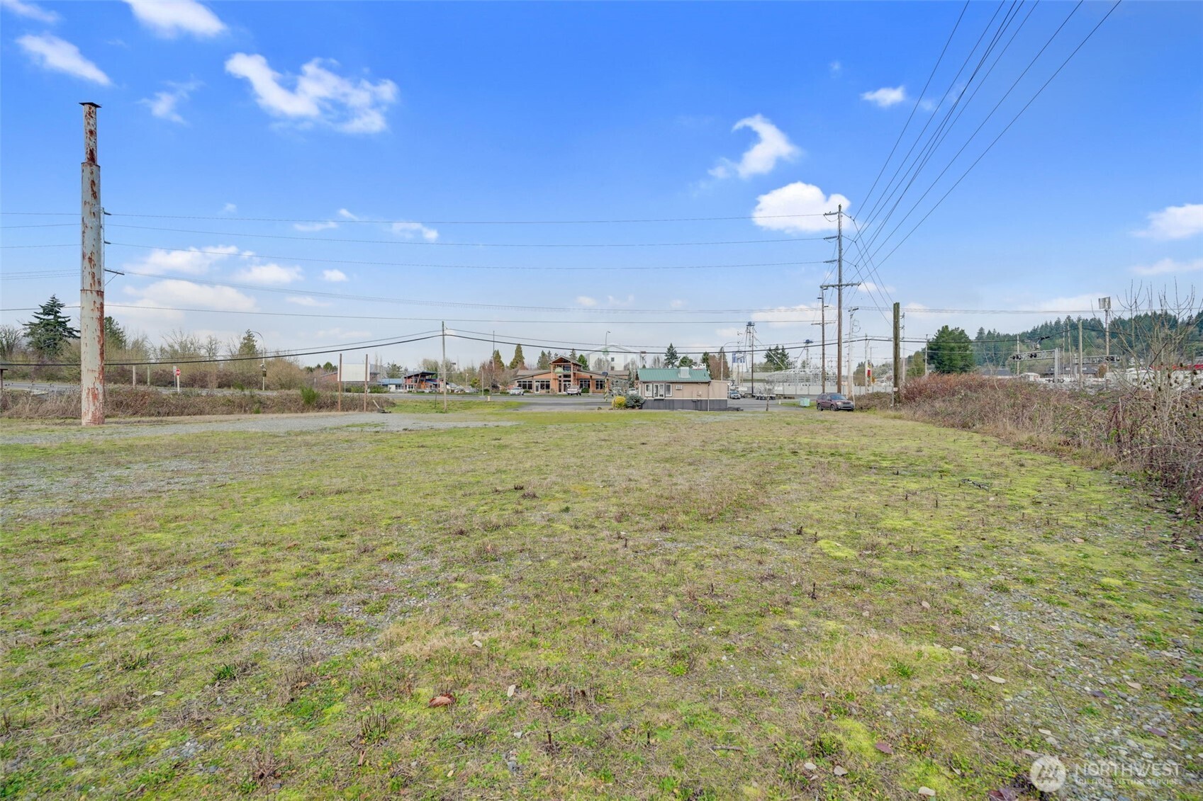 711 W Main Street Property Photo