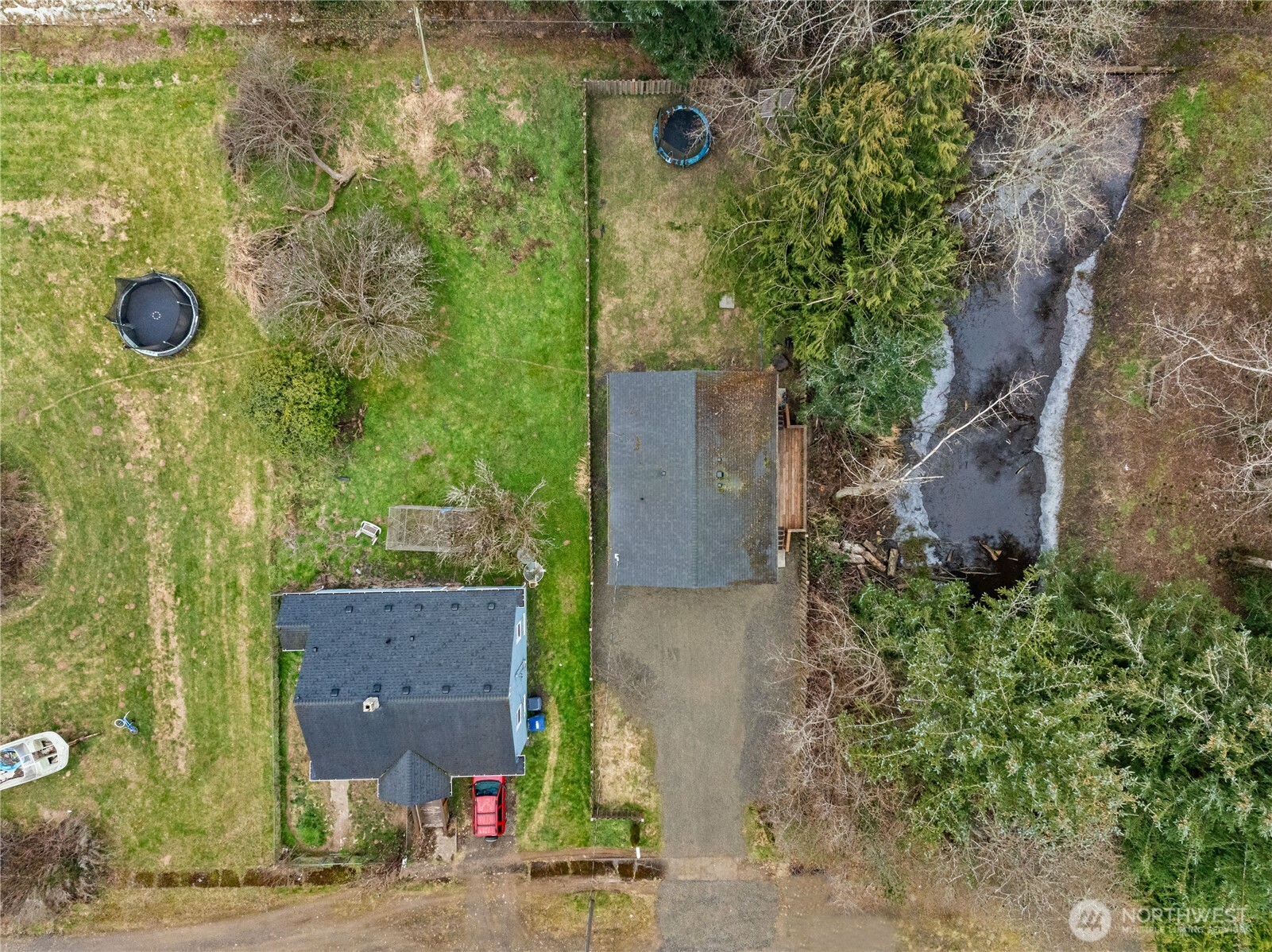 213 W King Street Property Photo 25