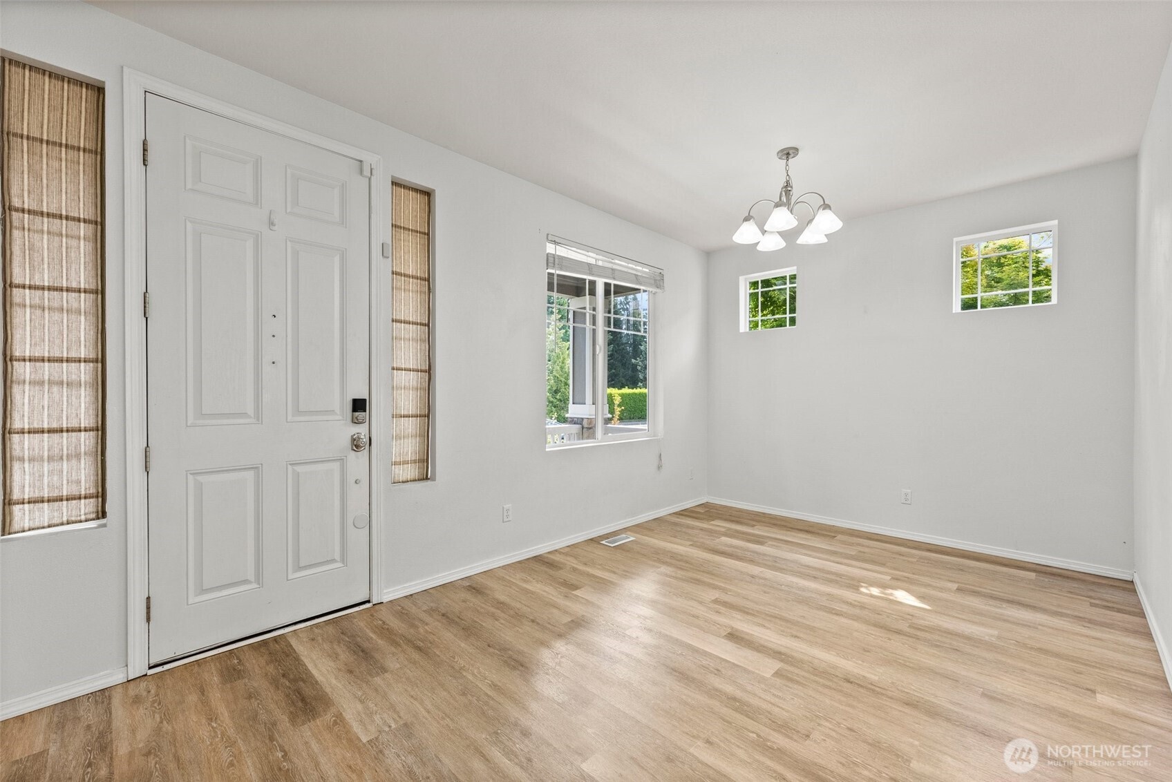5401 Parkside Drive Property Photo 4