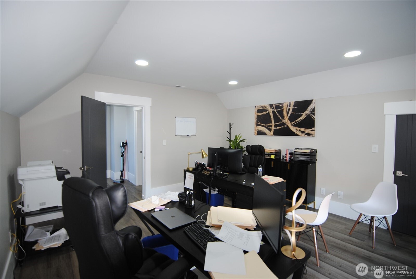 512 W Meeker Street Property Photo 13
