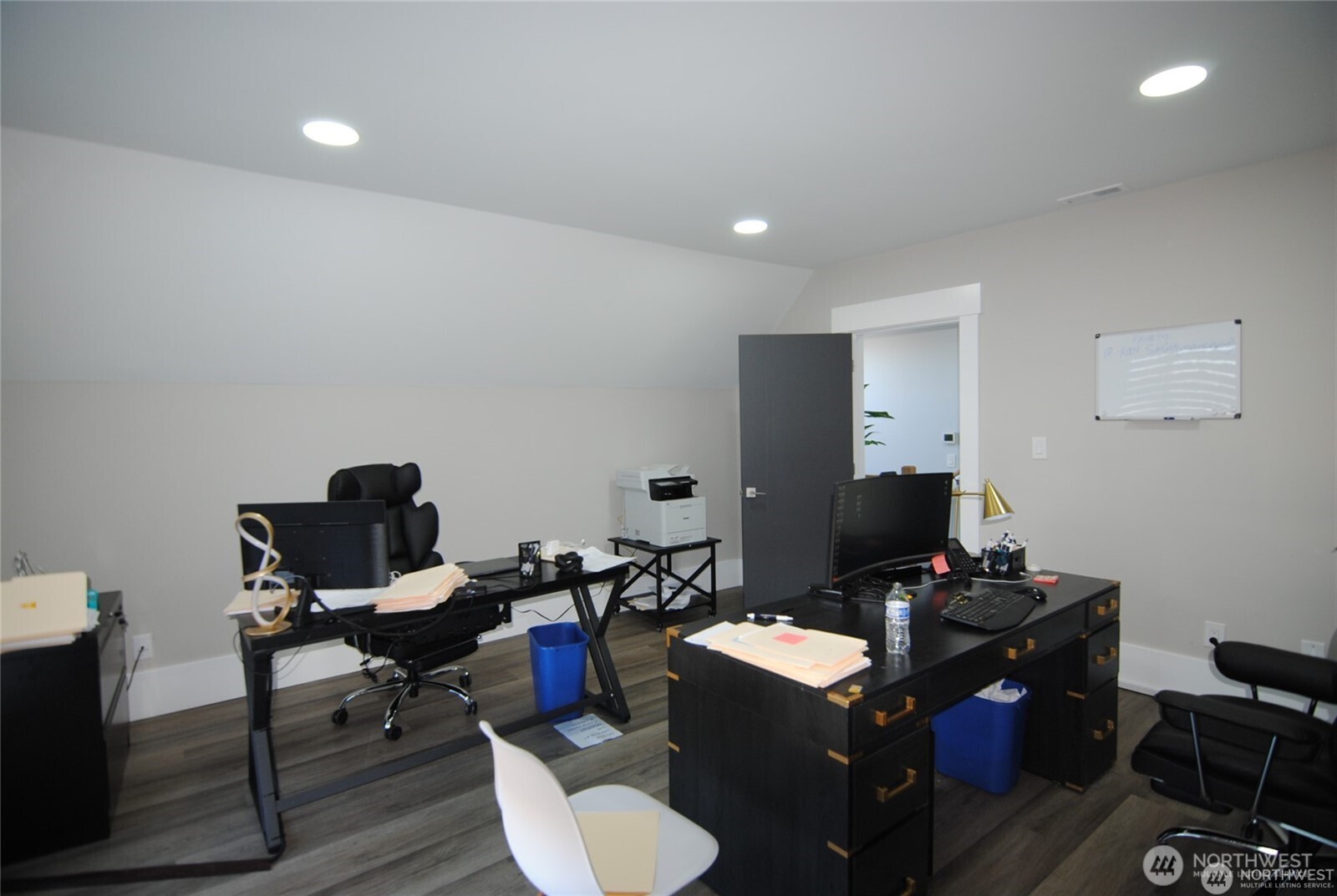 512 W Meeker Street Property Photo 14