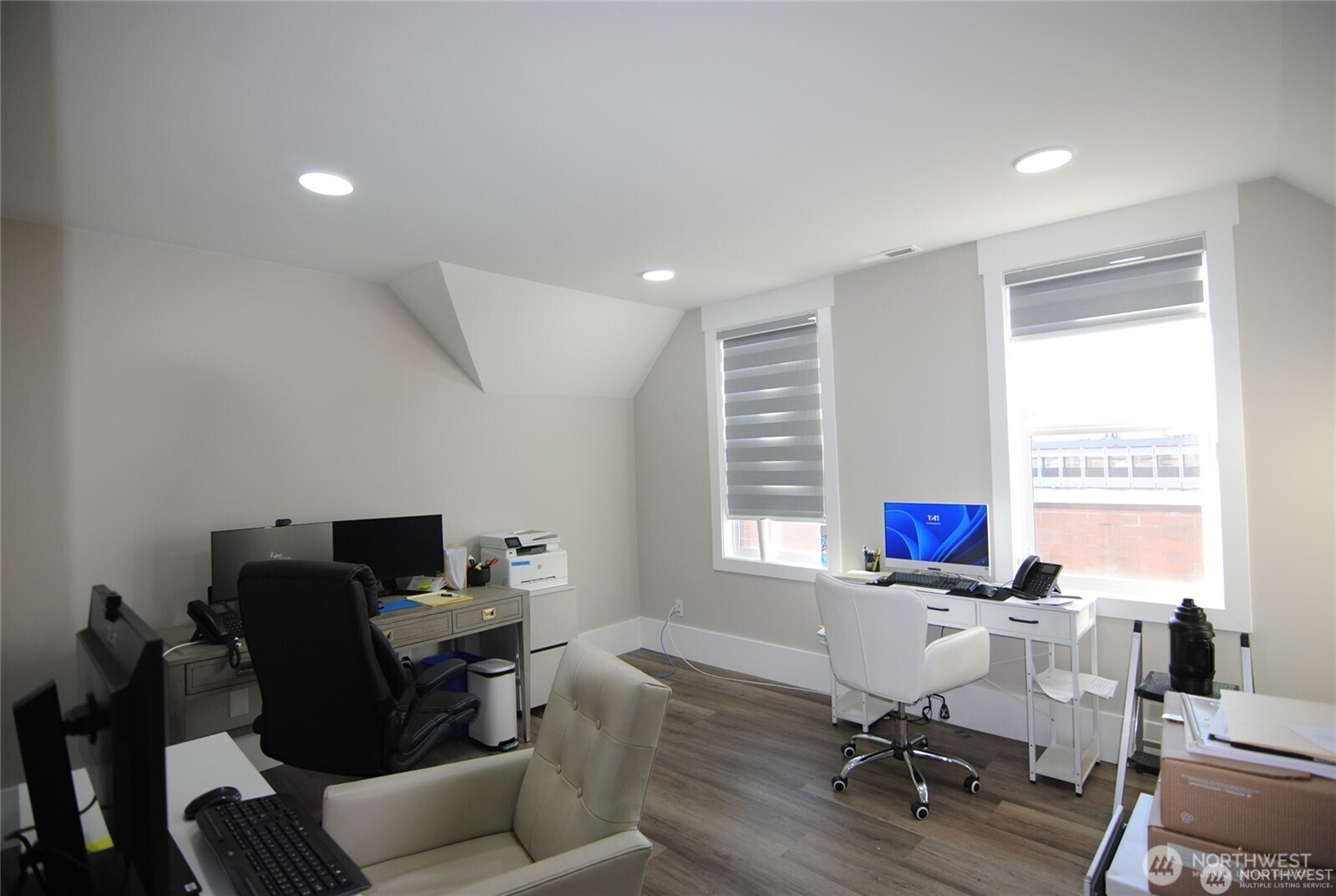 512 W Meeker Street Property Photo 16