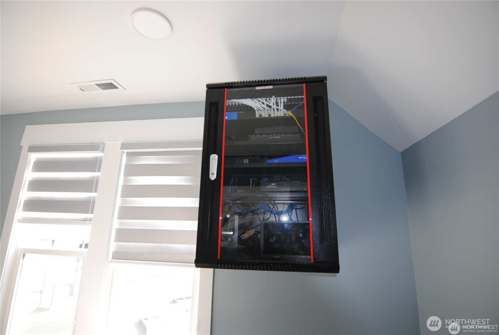 512 W Meeker Street Property Photo 19