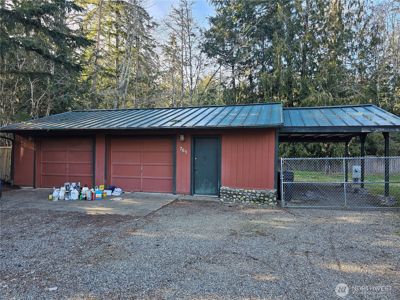 781 E Lakeshore Drive Property Photo 2
