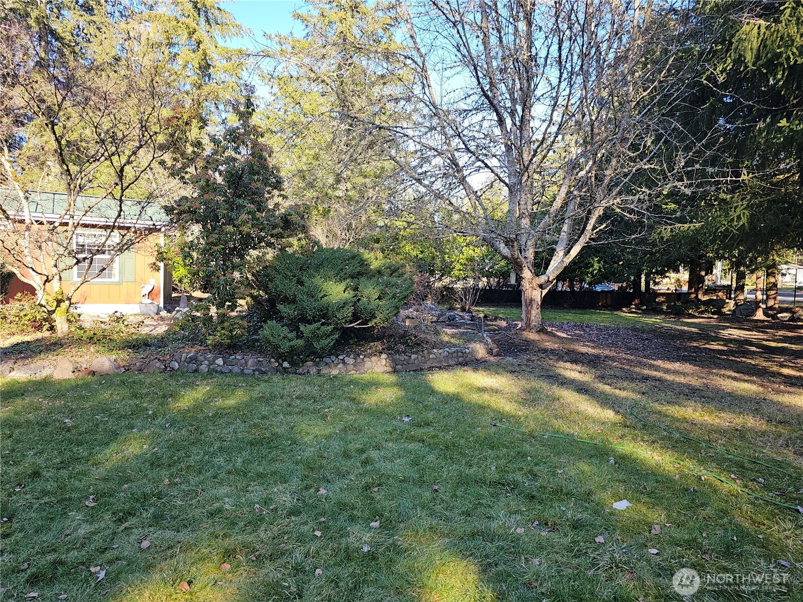781 E Lakeshore Drive Property Photo 4