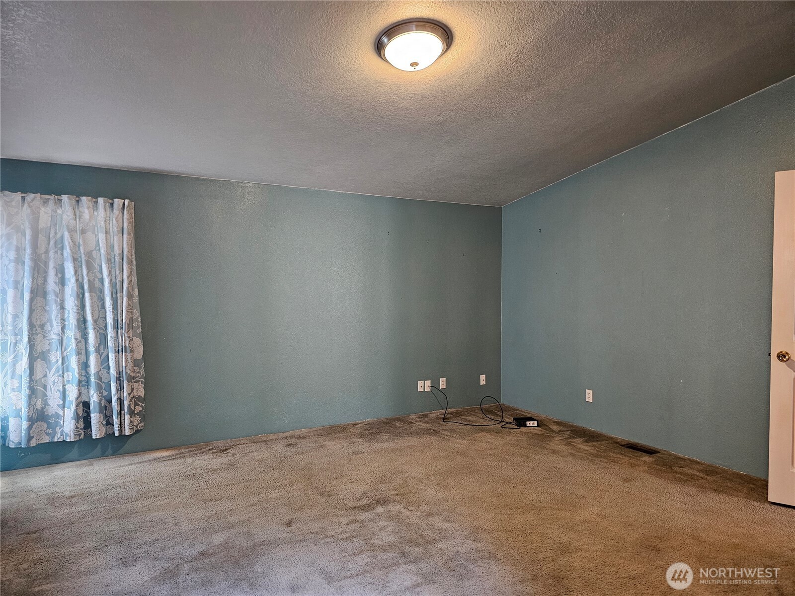 781 E Lakeshore Drive Property Photo 10