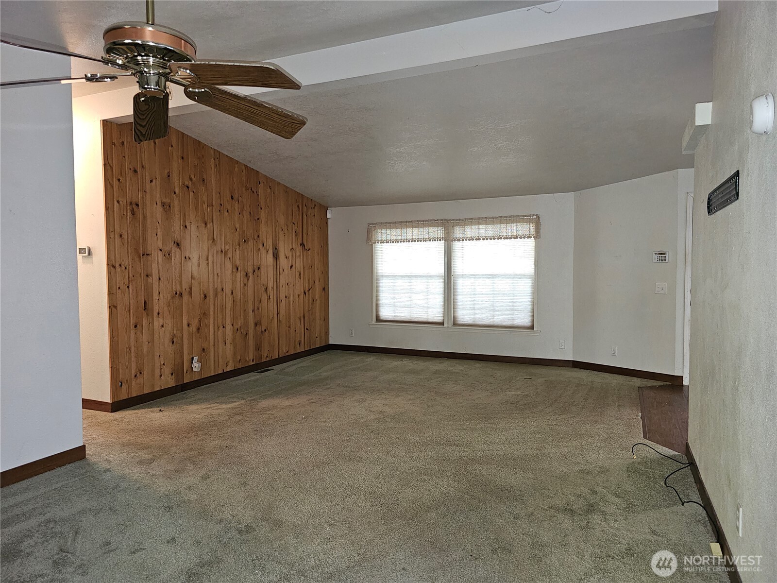 781 E Lakeshore Drive Property Photo 18