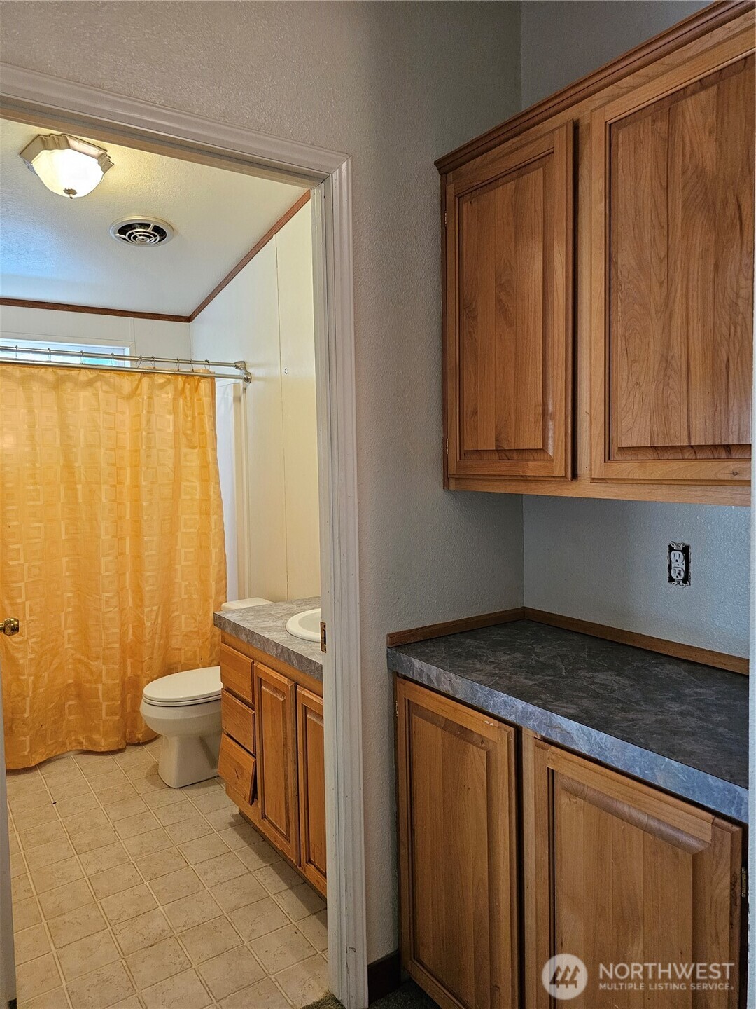 781 E Lakeshore Drive Property Photo 25