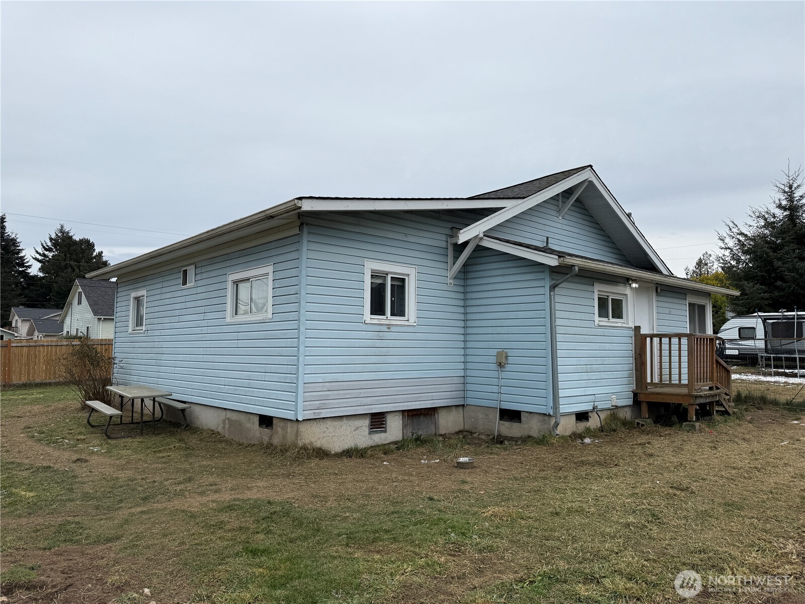 606 N Baker Street Property Photo 24