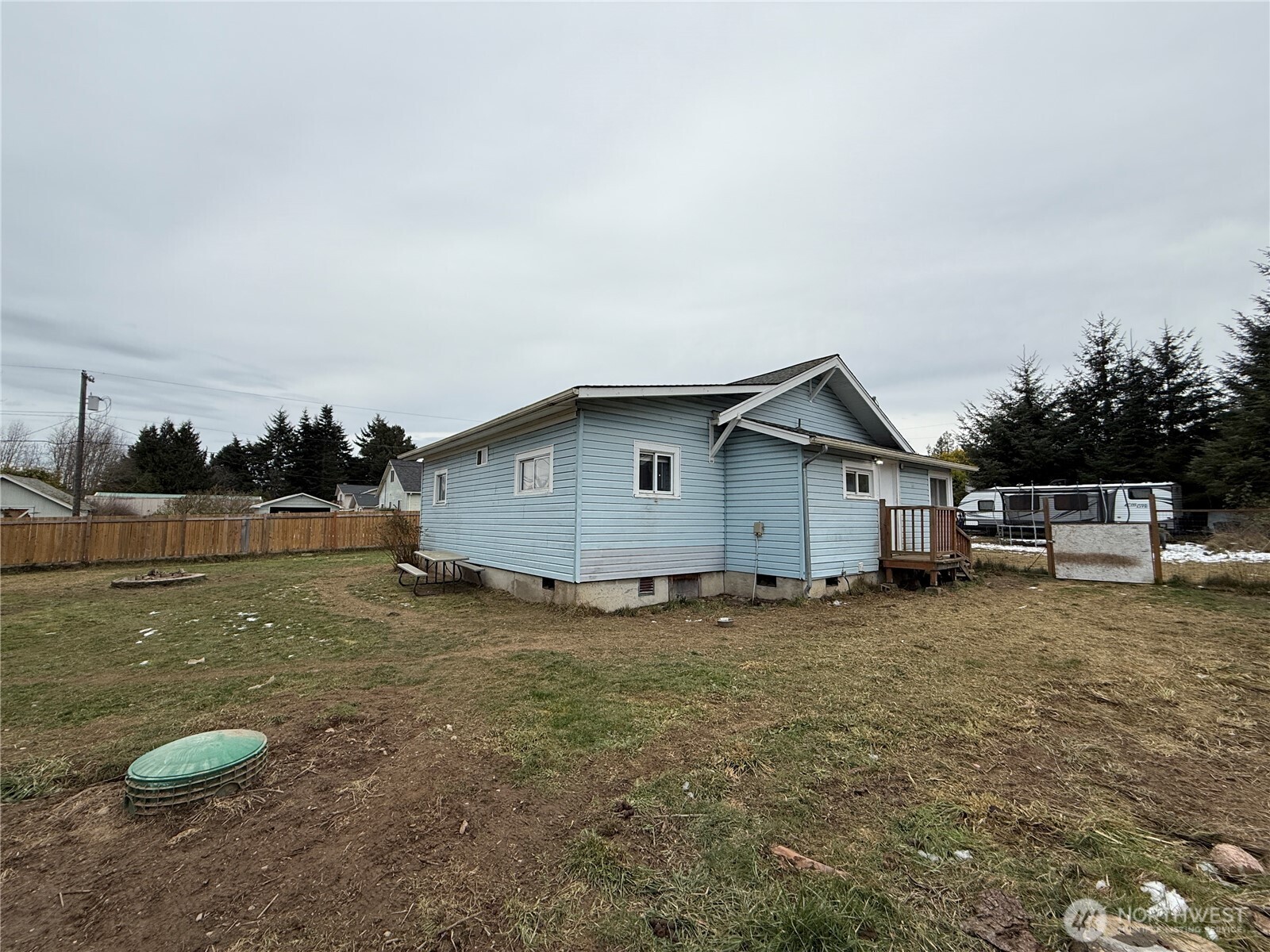 606 N Baker Street Property Photo 25