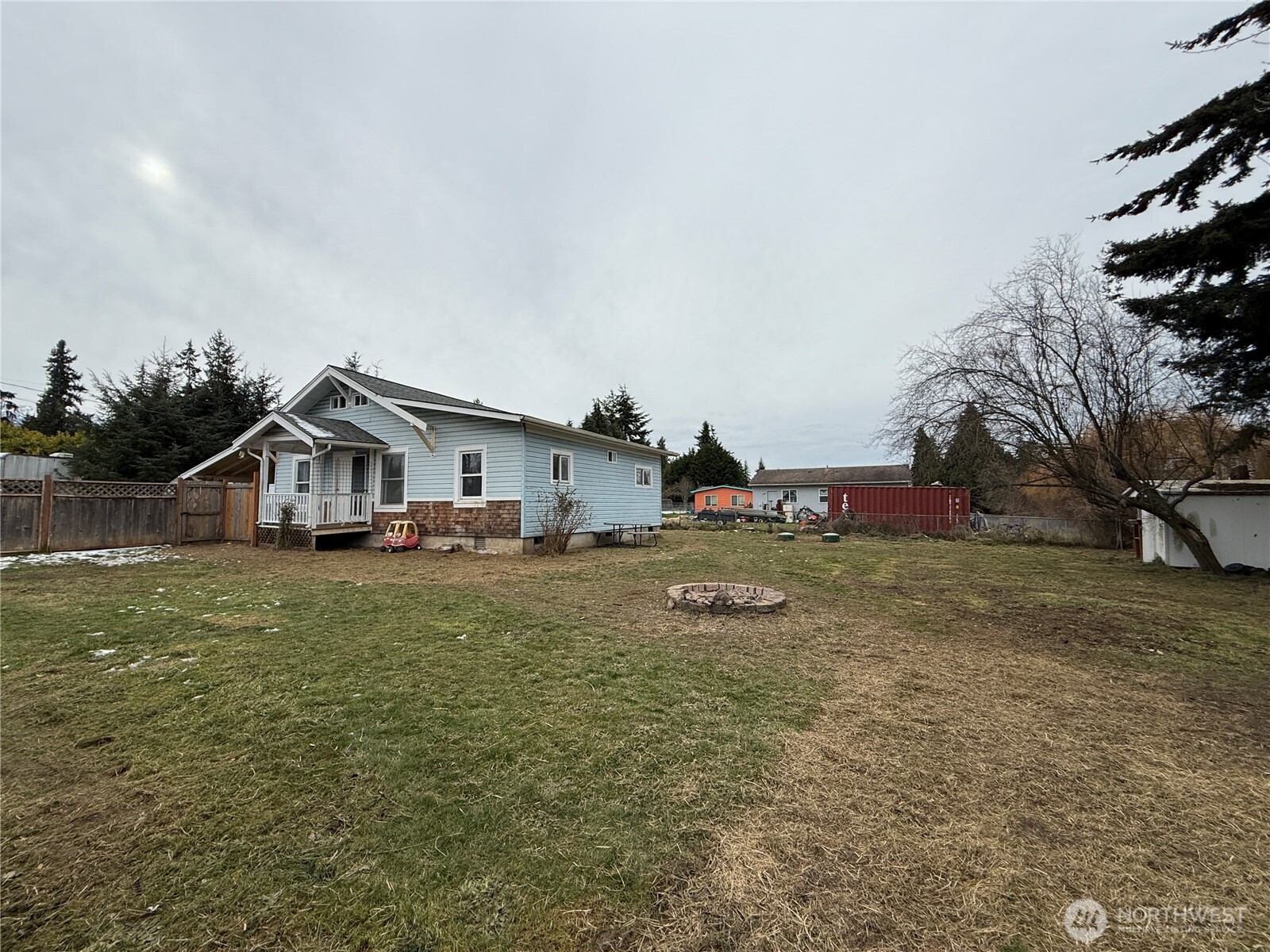 606 N Baker Street Property Photo 29