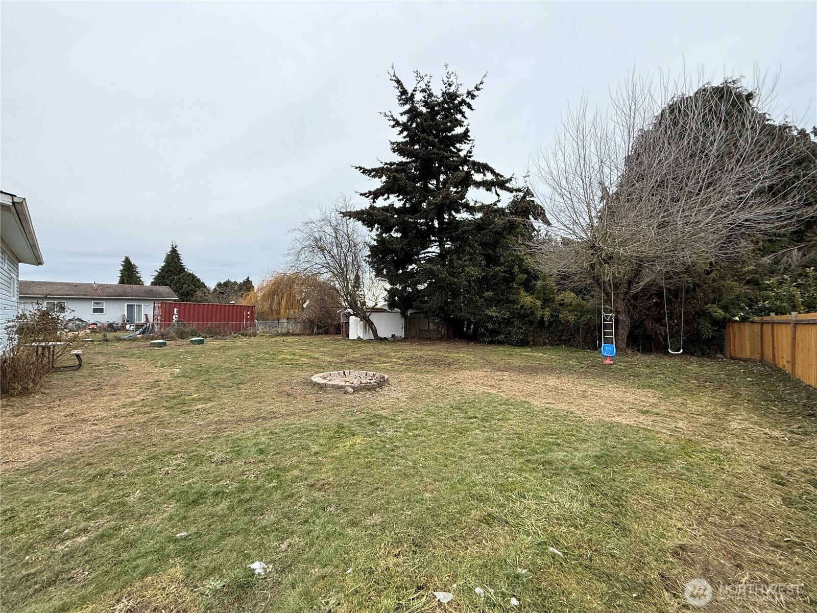 606 N Baker Street Property Photo 33