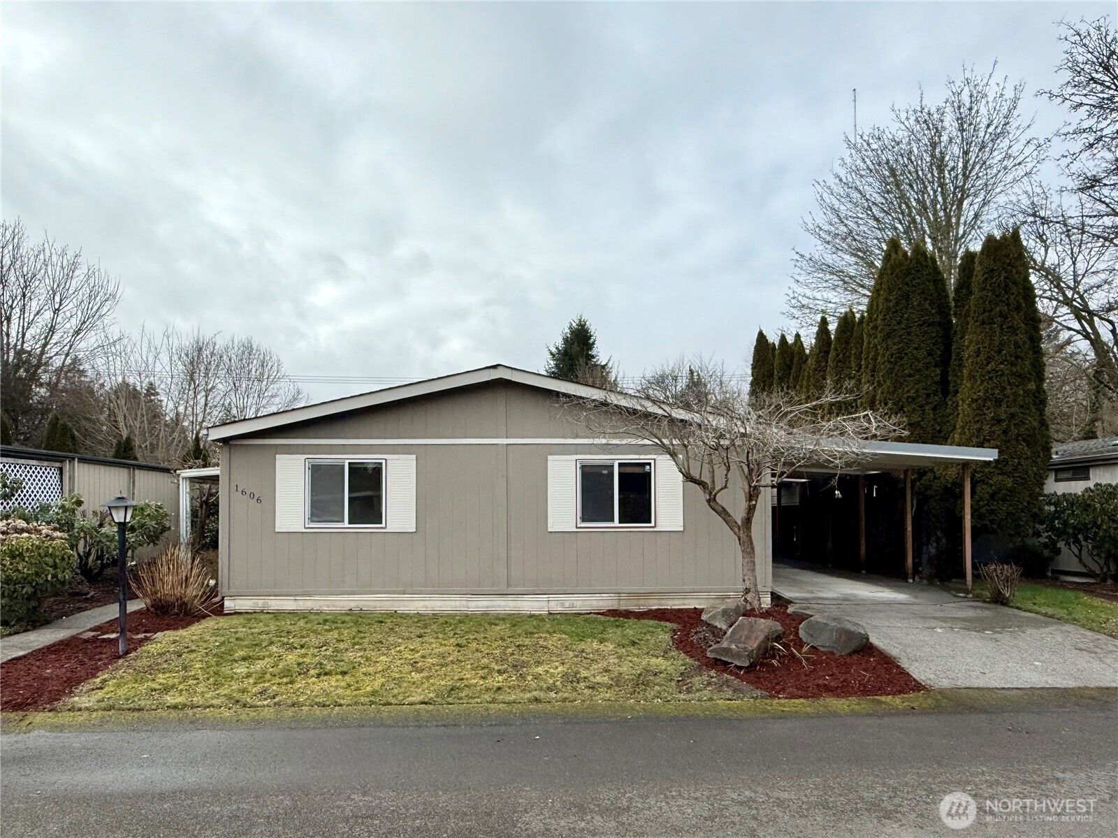 1606 Alonda Lane Property Photo