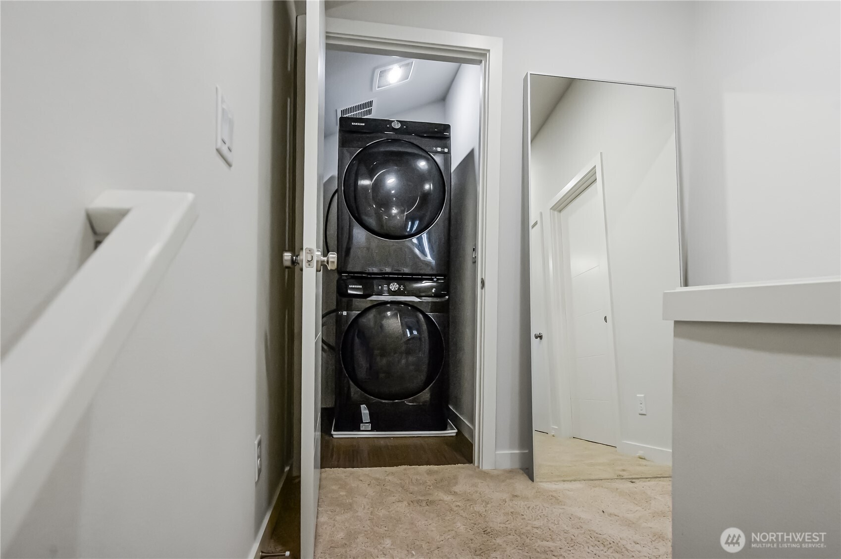 7134 F Beacon Avenue 22 Property Photo 8