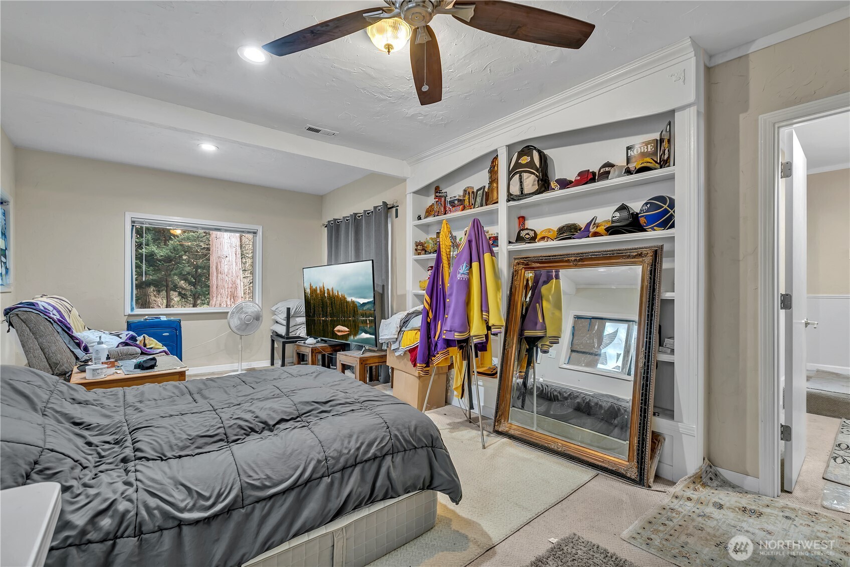 13726 1st Place W Property Photo 22