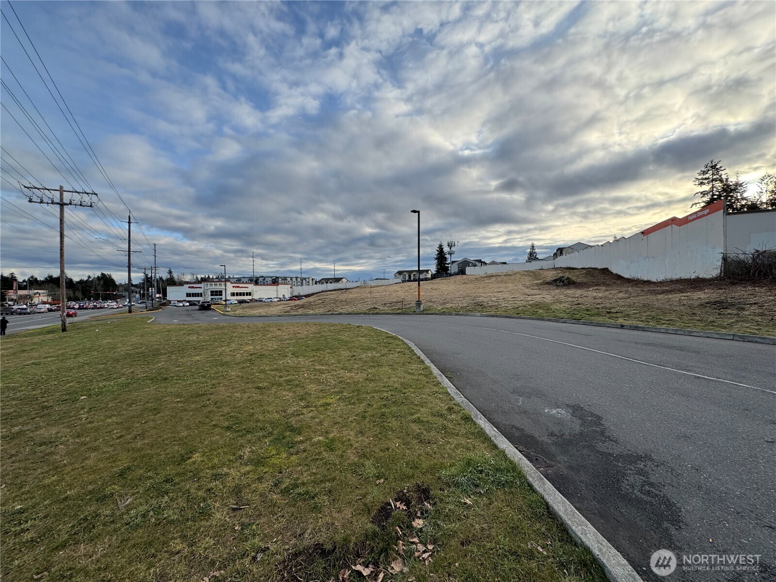 11918 Airport Road Property Photo 3