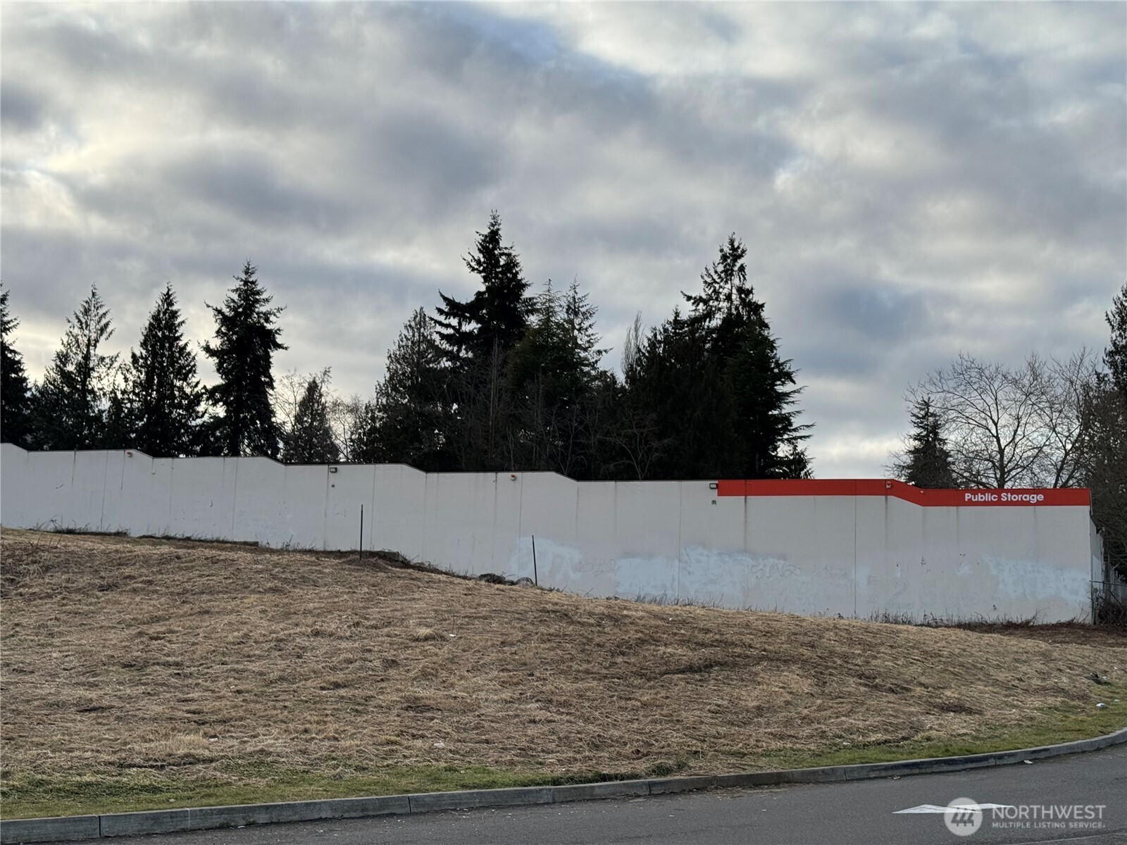 11918 Airport Road Property Photo 9