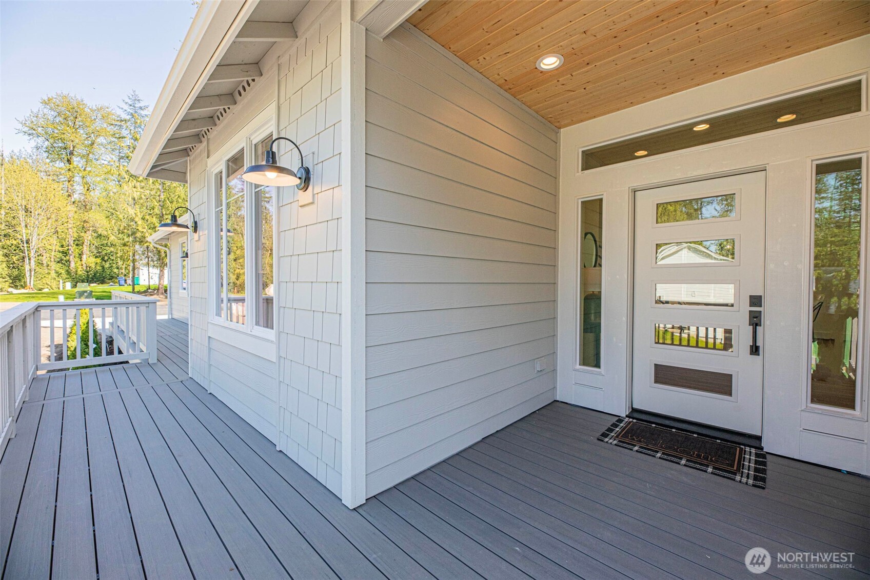 16806 62nd Street Property Photo 4