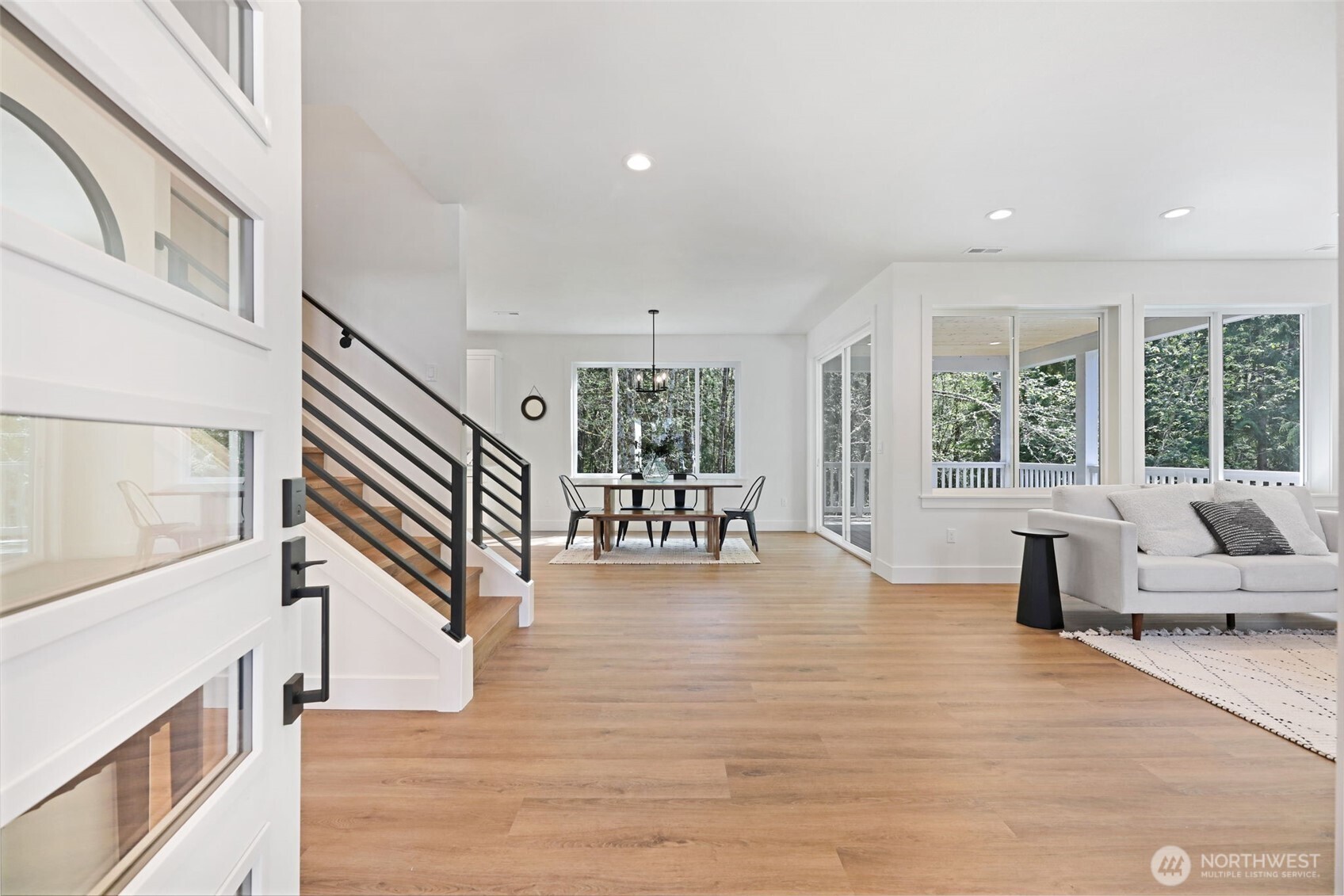 16806 62nd Street Property Photo 5