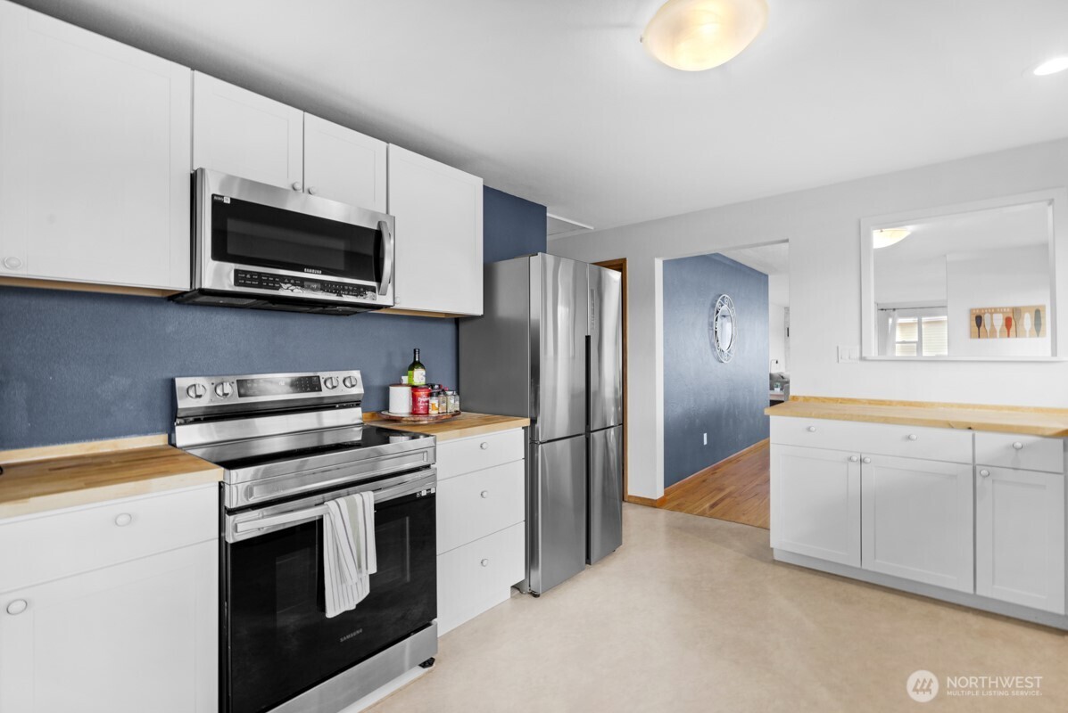 4114 Serene Way Property Photo 10