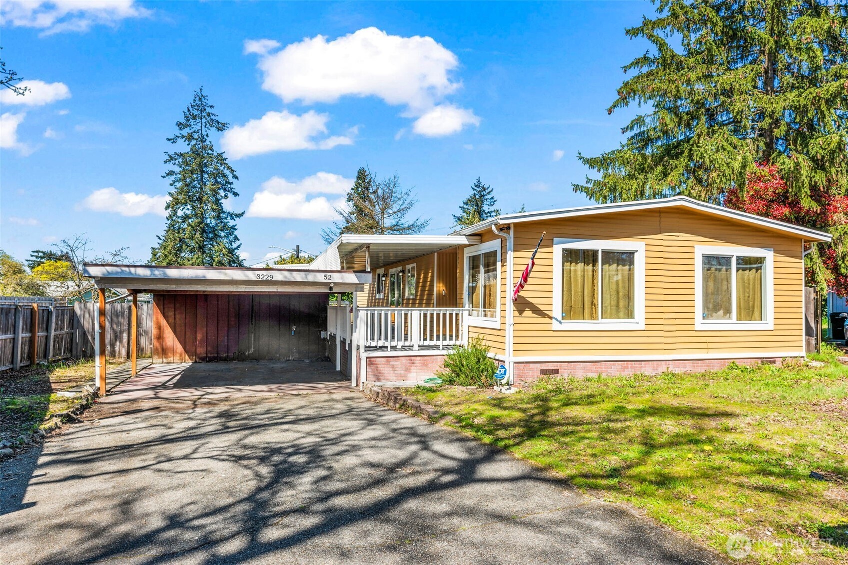 3229 85th Street Property Photo