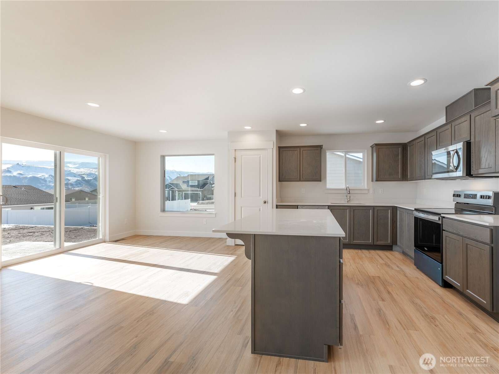 834 N Macaw Avenue Property Photo 9