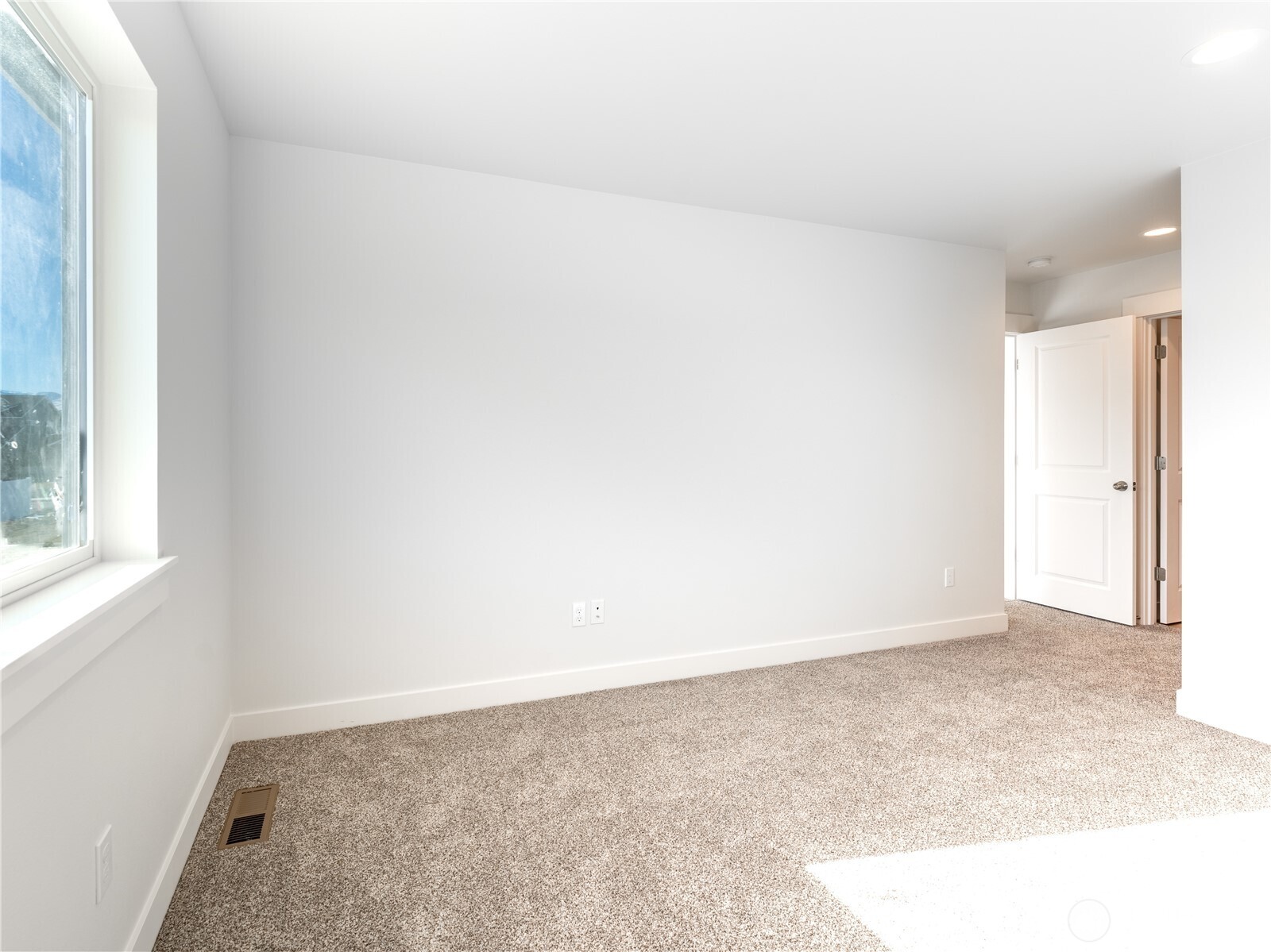 834 N Macaw Avenue Property Photo 14