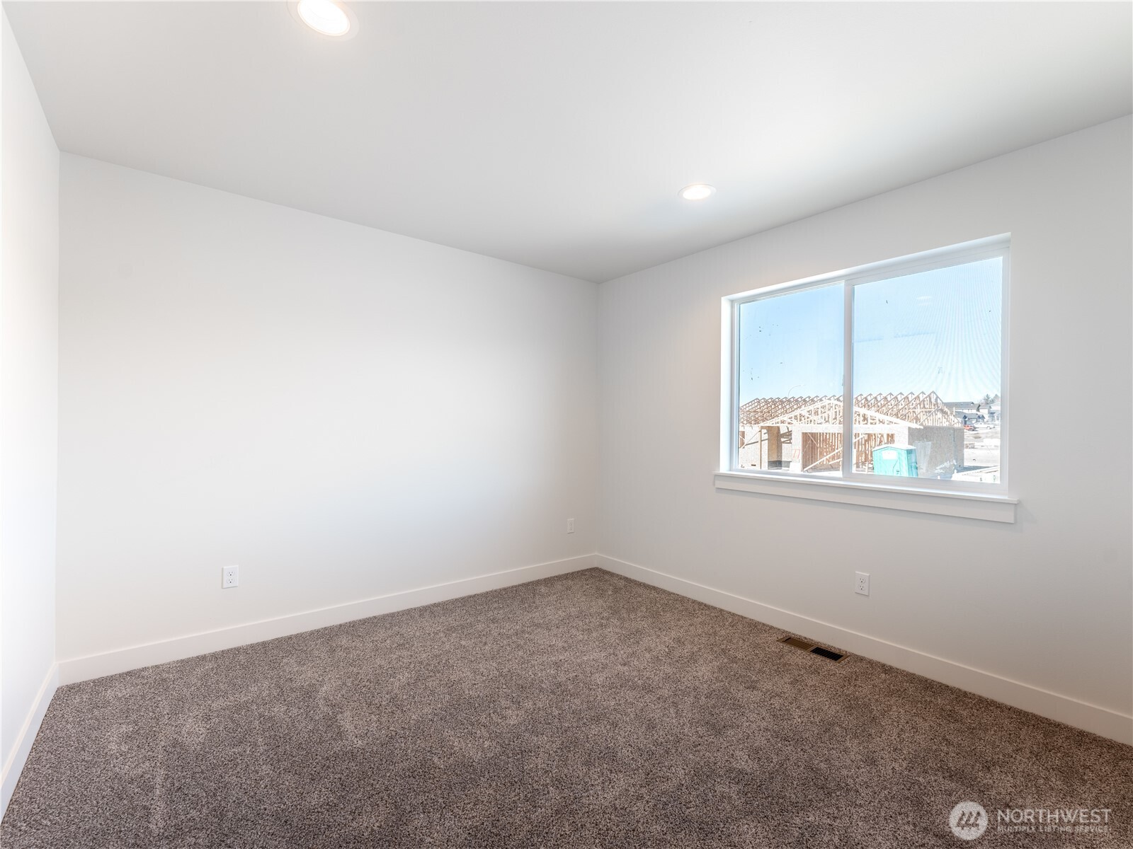 834 N Macaw Avenue Property Photo 27
