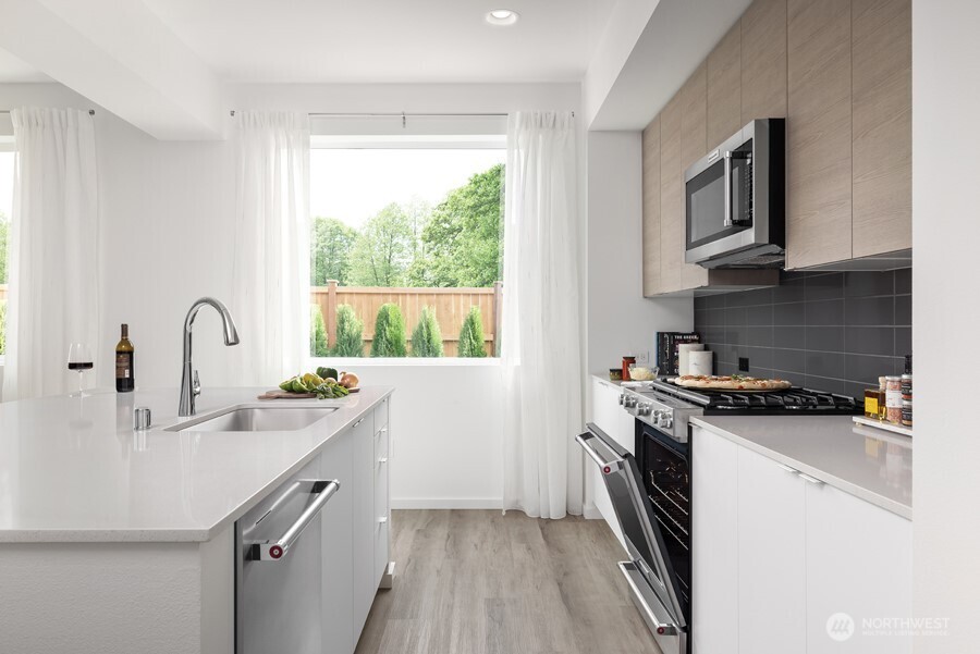 8825 44th Place Property Photo 10
