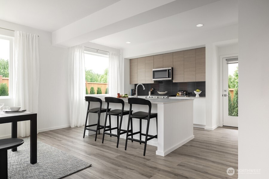 8825 44th Place Property Photo 11